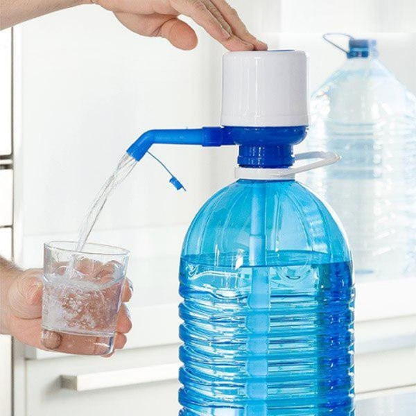 Kézi vízadagoló pumpa 18,9 literes ballonhoz3 https://velizo.fr/termekkategoria/szepsegapolas-egeszseg/
