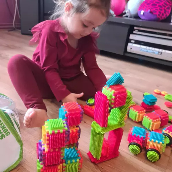 Tüskés építőjáték gyerekeknek (192 db)6 https://velizo.fr/termekkategoria/szepsegapolas-egeszseg/